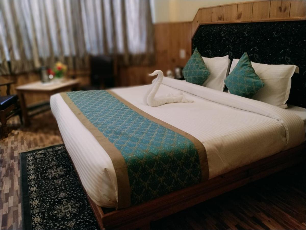 Hotel Yak Manāli Eksteriør bilde